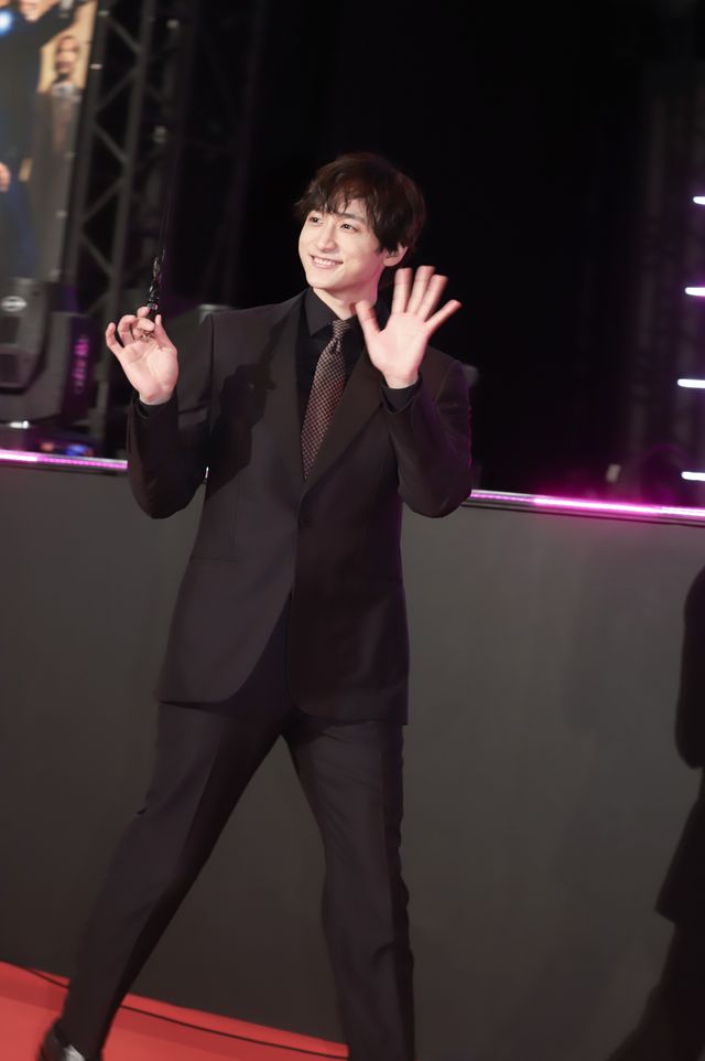 エディ・レッドメインのハートポーズ！『ファンタスティック・ビーストとダンブルドアの秘密』ライトアップ・ファンナイト（19枚目）