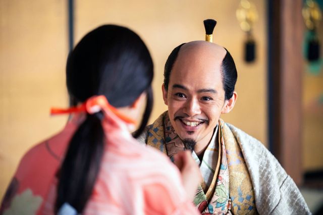 「豊臣兄弟！」狩野永徳（片岡鶴太郎）＆才蔵（間宮祥太朗）初登場！第38回場面写真（2枚目）