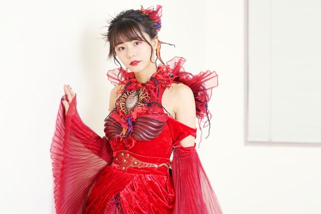 アギレラ様ドレスが似合う！『仮面ライダーリバイス』浅倉唯インタビュー撮り下ろしカット（6枚目）