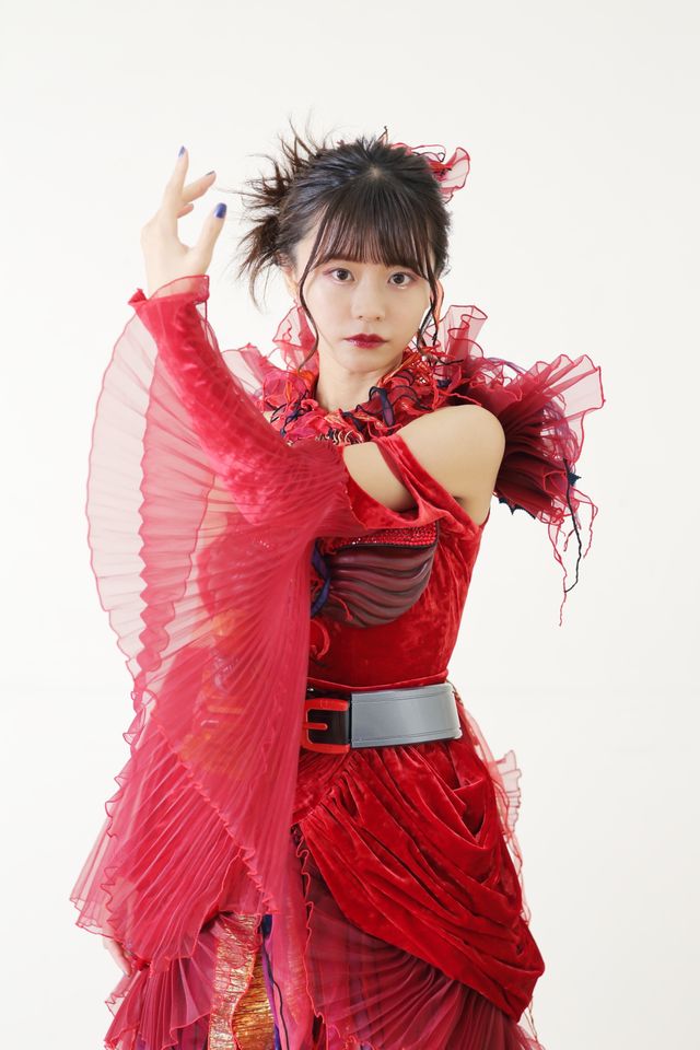 アギレラ様ドレスが似合う！『仮面ライダーリバイス』浅倉唯インタビュー撮り下ろしカット（8枚目）