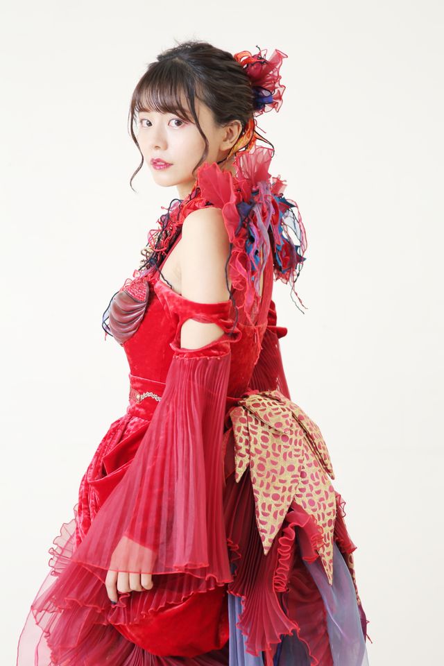 アギレラ様ドレスが似合う！『仮面ライダーリバイス』浅倉唯インタビュー撮り下ろしカット（9枚目）