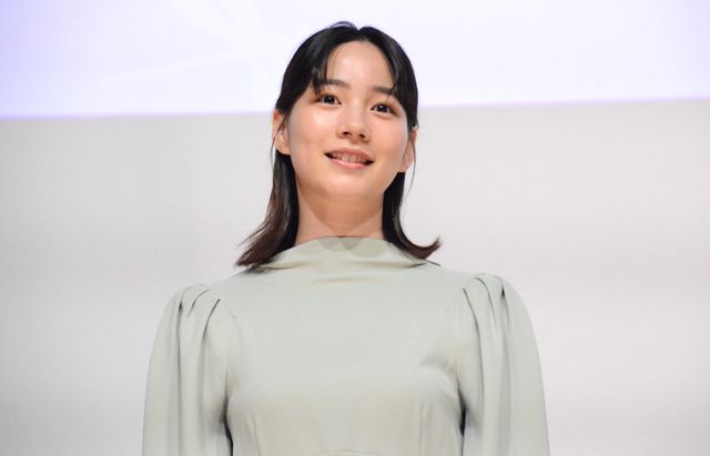 横顔が美しい…のん登壇の『この世界の片隅に』リバイバル上映・公開記念舞台あいさつ：フォトギャラリー