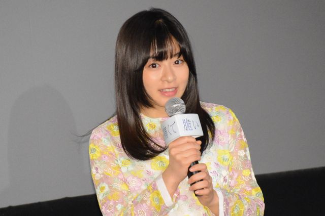 杉咲花はチェック柄ドレスで登場！『青くて痛くて脆い』初日舞台あいさつ（7枚目）