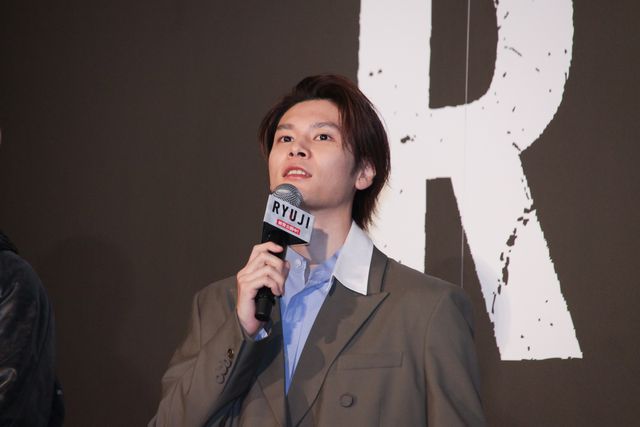 柳楽優弥・川栄李奈・萩原利久・JUNON（BE:FIRST）ら『RYUJI 竜二』初日舞台挨拶の様子（12枚目）