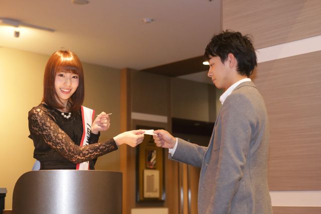 NMB48藤江れいな、ミニスカ衣装で舞台あいさつ！フォトギャラリー（2枚目）