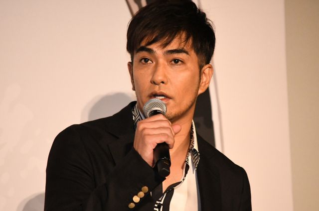 佐藤健、高橋一生、黒木華、池田エライザら豪華キャストずらり！映画『億男』初日舞台あいさつ（18枚目）