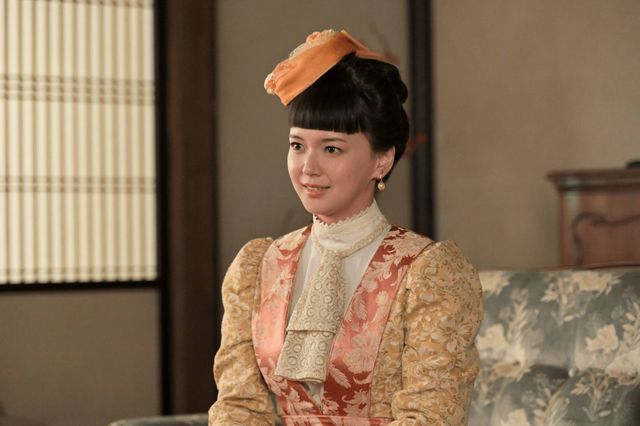 大山捨松役の多部未華子
