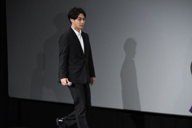柳楽優弥＆有村架純が三浦春馬さんの思い出を語る『映画　太陽の子』公開初日舞台あいさつ（12枚目）