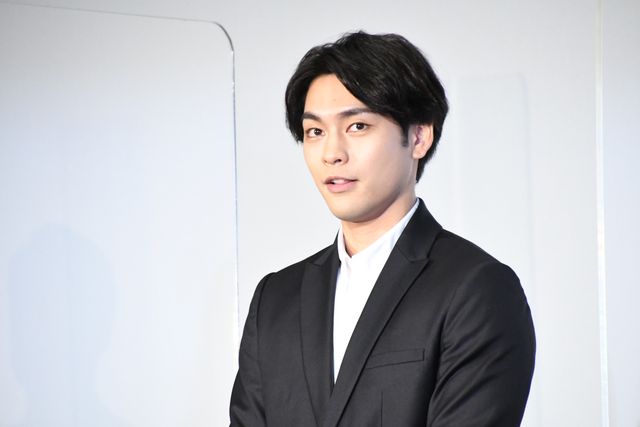 柳楽優弥＆有村架純が三浦春馬さんの思い出を語る『映画　太陽の子』公開初日舞台あいさつ（15枚目）