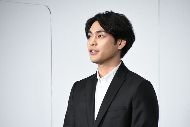 柳楽優弥＆有村架純が三浦春馬さんの思い出を語る『映画　太陽の子』公開初日舞台あいさつ（16枚目）