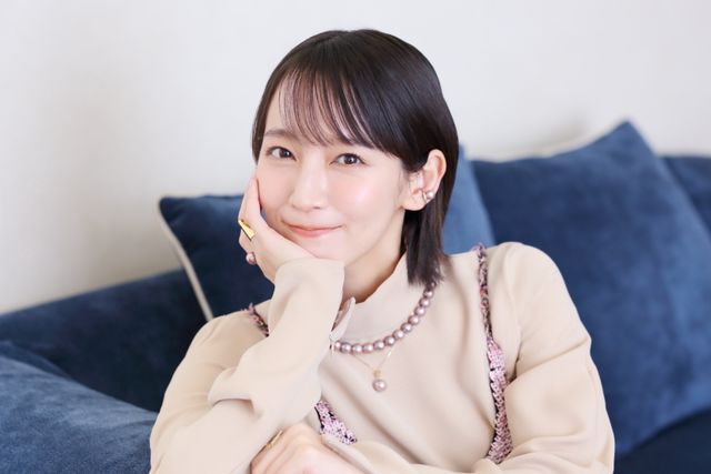 吉岡里帆、クールなエリータ-1とシンクロ！『トランスフォーマー／ONE』インタビュー撮り下ろしカット（2枚目）