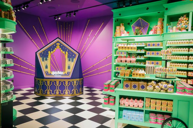日本初の旗艦店「ハリー・ポッター ショップ 原宿」の内部（36枚目）