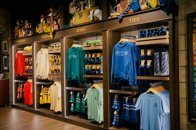 日本初の旗艦店「ハリー・ポッター ショップ 原宿」の内部（37枚目）