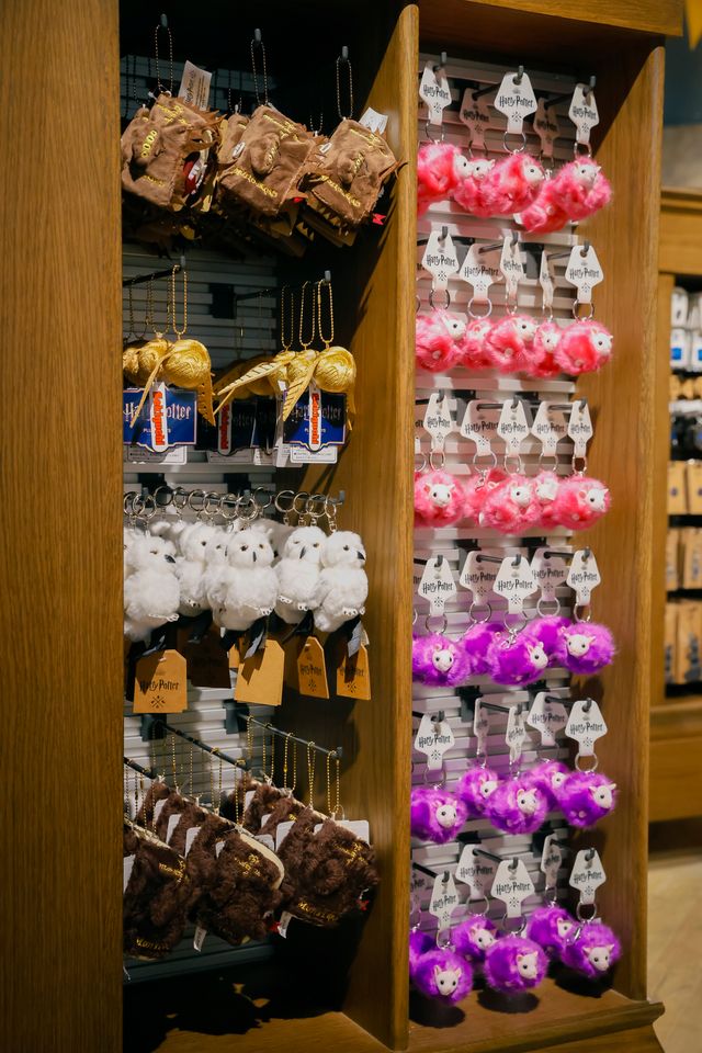 日本初の旗艦店「ハリー・ポッター ショップ 原宿」の内部（53枚目）