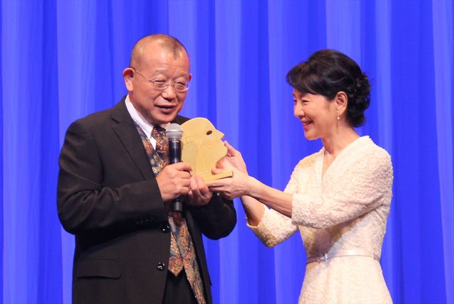 笑福亭鶴瓶が司会！吉永小百合『ふしぎな岬の物語』ジャパンプレミア舞台あいさつ写真ギャラリー（10枚目）