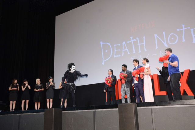 悪夢に出てきそうなリューク田中シリーズ『Death Note／デスノート』ジャパンプレミア（2枚目）