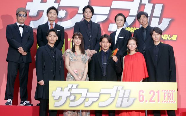 岡田准一、木村文乃、山本美月ら『ザ・ファブル』キャストがレッドカーペットに登場!:フォトギャラリー