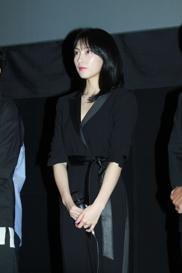 知英、美しい黒ドレスで『殺る女』ワールドプレミアに登場（7枚目）