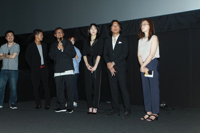 知英、美しい黒ドレスで『殺る女』ワールドプレミアに登場（13枚目）