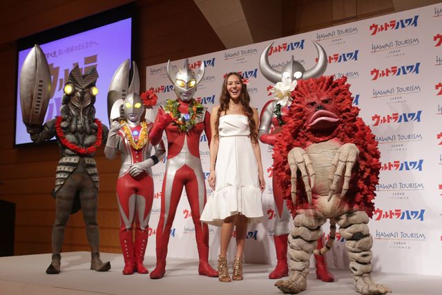 推定4,250万円以上の婚約指輪がキラリ！道端ジェシカフォトギャラリー（13枚目）