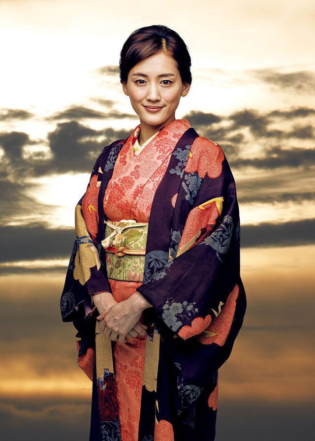 綾瀬はるか、岡田准一の妻に！『海賊とよばれた男』ビジュアル一挙フォトギャラリー！：フォトギャラリー