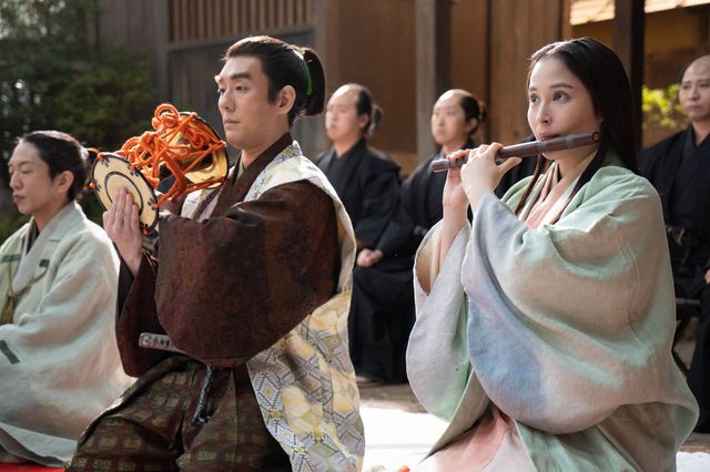 信長を接待…【どうする家康】第26回「ぶらり富士遊覧」の場面写真（4枚目）