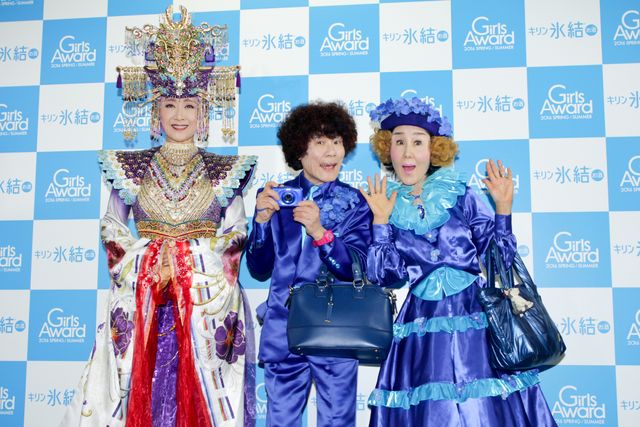 メガ幸子、高橋みなみにバカラのグラス贈る　画像ギャラリー（5枚目）