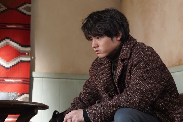 うつむく貴司…「舞いあがれ！」第122回の場面写真：フォトギャラリー