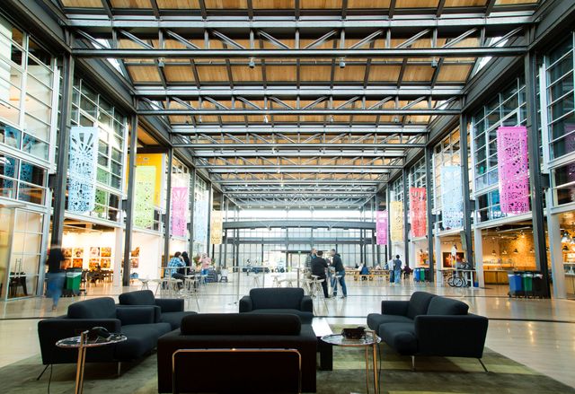 ここで暮らしたい！『リメンバー・ミー』仕様のピクサー本社に潜入（13枚目）