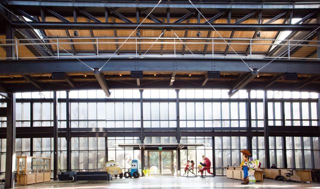 ここで暮らしたい！『リメンバー・ミー』仕様のピクサー本社に潜入（23枚目）