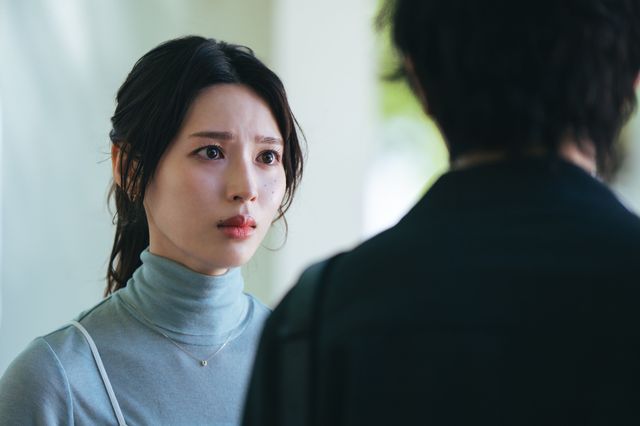 ドラマ「一次元の挿し木」に出演する白石聖