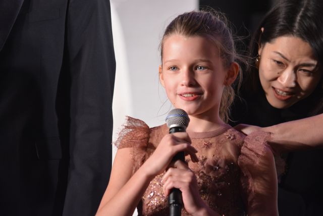 ミラ・ジョヴォヴィッチ、かわいすぎな娘と来日！フォトギャラリー（3枚目）