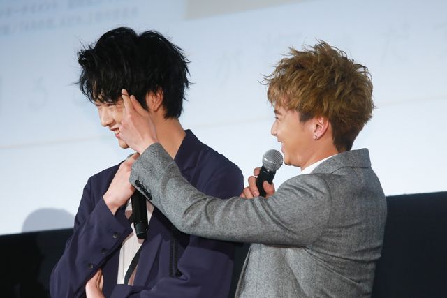 佐藤大樹、鈴木仁に“つまクル”！映画『4月の君、スピカ。』初日舞台あいさつ（19枚目）