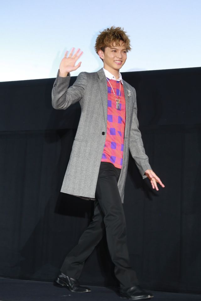 佐藤大樹、鈴木仁に“つまクル”！映画『4月の君、スピカ。』初日舞台あいさつ（24枚目）