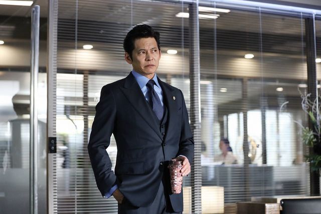 上杉が事務所復帰、どうなる？「SUITS／スーツ2」第2話（2枚目）