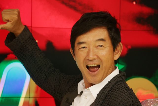 道端アンジェリカのセクシ－衣装に石田純一ギラギラ!?フォトギャラリー（2枚目）