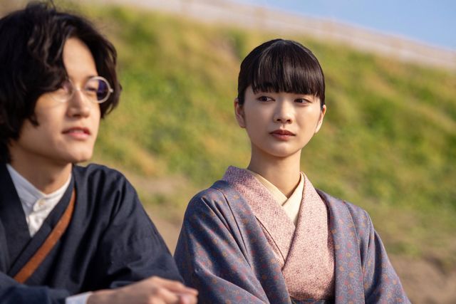 【画像6枚】朝ドラ「風、薫る」シマケン（佐野晶哉）がりん（見上愛）を見つめて…第90回場面写真（2枚目）