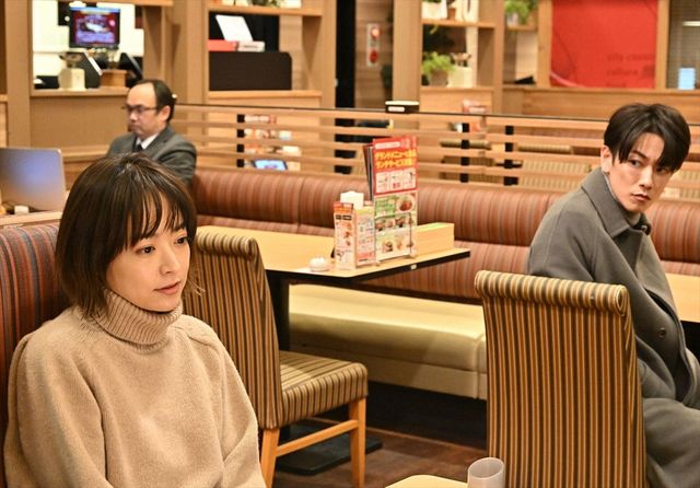 井上真央×佐藤健×松山ケンイチ「100万回言えばよかった」初回場面写真（12枚目）