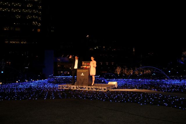 上戸彩、高良健吾も登場！「ミッドタウン・クリスマス 2013」点灯式フォトギャラリー（5枚目）