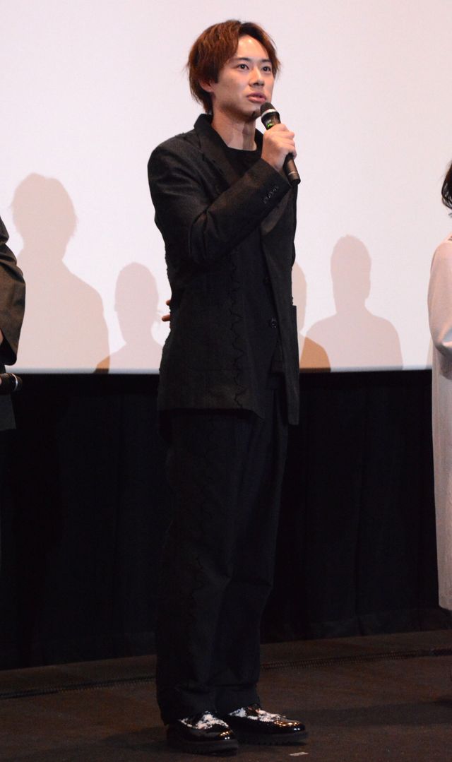 満島ひかり、美ドレスで小林薫、戸塚純貴らと登壇！『ホウセンカ』公開記念舞台挨拶＜全身あり＞（7枚目）