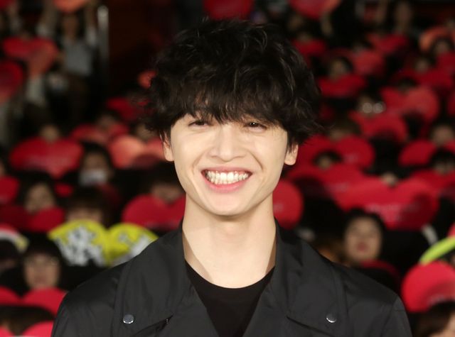 玉森裕太、頭フル回転ルーレットに挑戦！『パラレルワールド・ラブストーリー』大ヒット御礼舞台あいさつ：フォトギャラリー