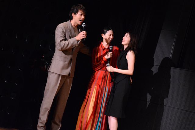 竹内涼真＆中条あやみ、サプライズ登場のはずが…「君と世界が終わる日に」Season5配信記念イベント（14枚目）