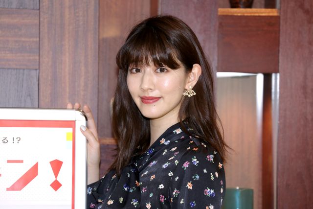 新木優子、53歳の男が憑依した岡本杏理にびっくり「いつも可愛らしい感じなのに」　画像ギャラリー（6枚目）