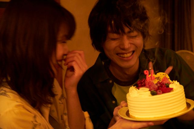 有村架純の髪を乾かす菅田将暉…『はな恋』同棲シーン：フォトギャラリー