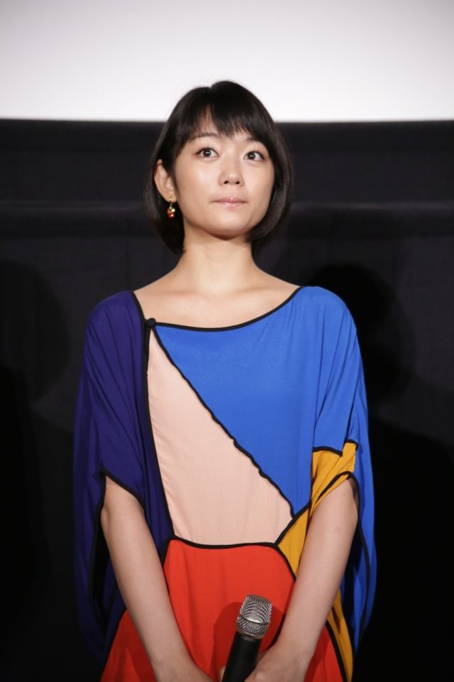 伊藤かずえ、離婚には触れず…映画『埼玉家族』初日舞台あいさつフォトギャラリー：フォトギャラリー