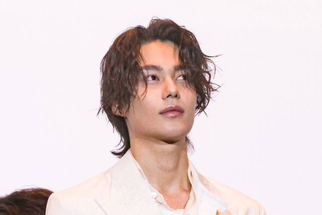母国語を愛するM!LK曽野舜太、今井竜太郎と一緒に登場！映画『仮面ライダーゼッツ』公開記念舞台あいさつ（3枚目）