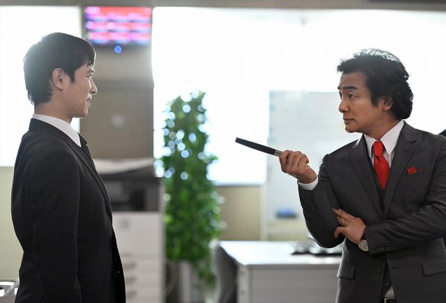 おネエ言葉の黒崎も登場！「半沢直樹」3話場面写真（15枚目）