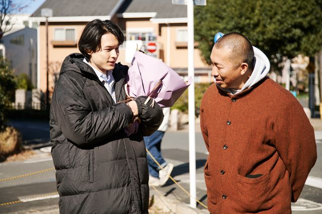 松村北斗『夜明けのすべて』メイキング＆場面写真（3枚目）