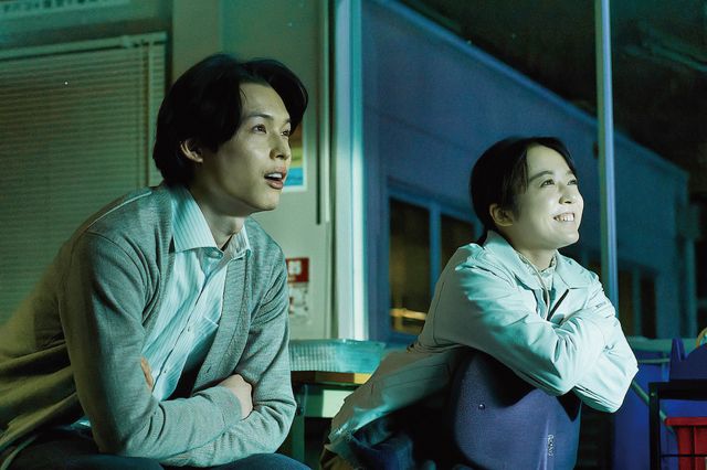 松村北斗『夜明けのすべて』メイキング＆場面写真（10枚目）