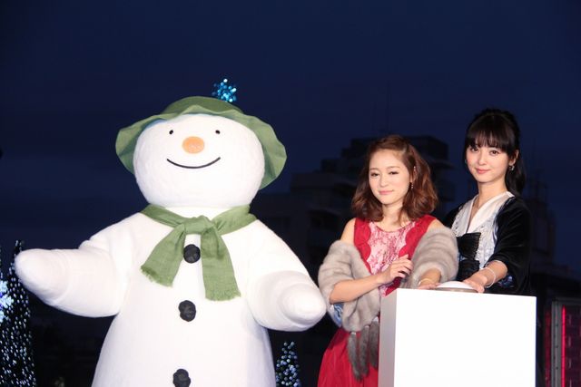 佐々木希、「テラスハウス」まいまいにメロメロ！The Snowman Fair in DAIKANYAMA点灯式（4枚目）
